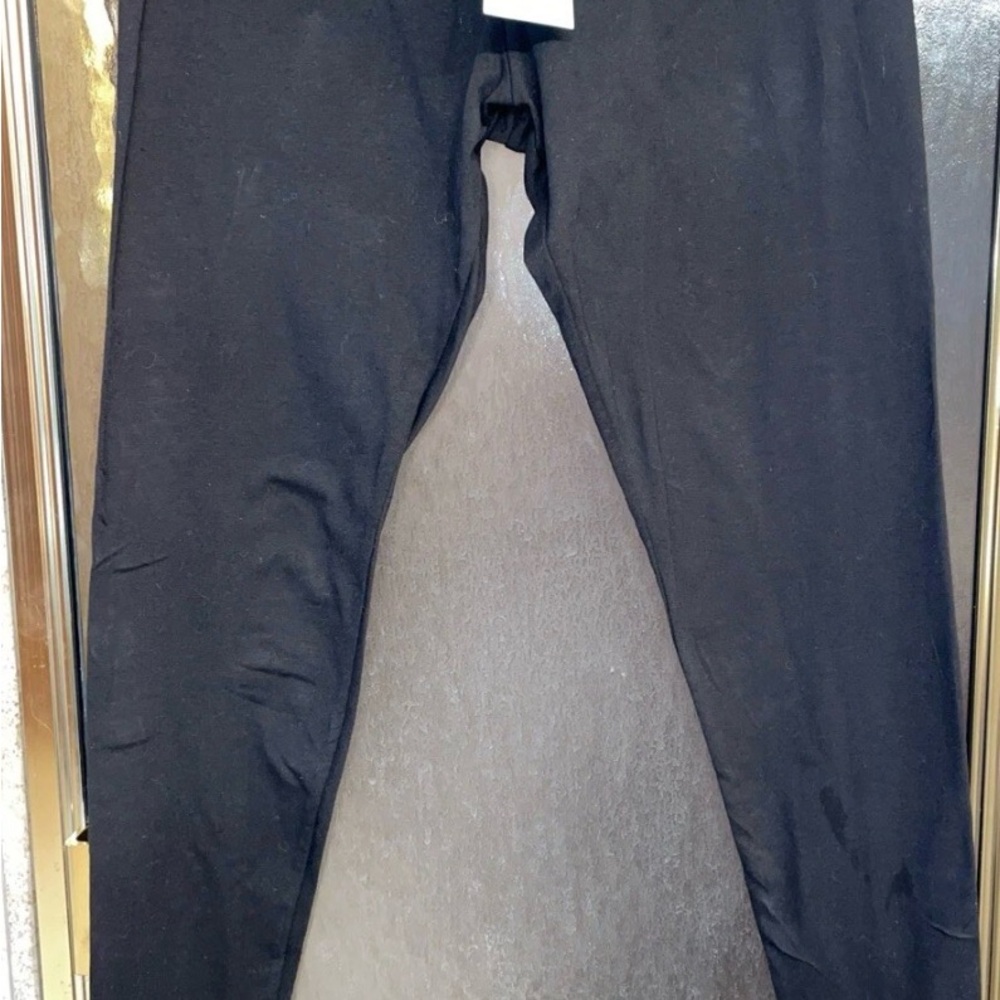 Soda Blu Black Stretch Leggings With Snaps At Ankle Size Medium